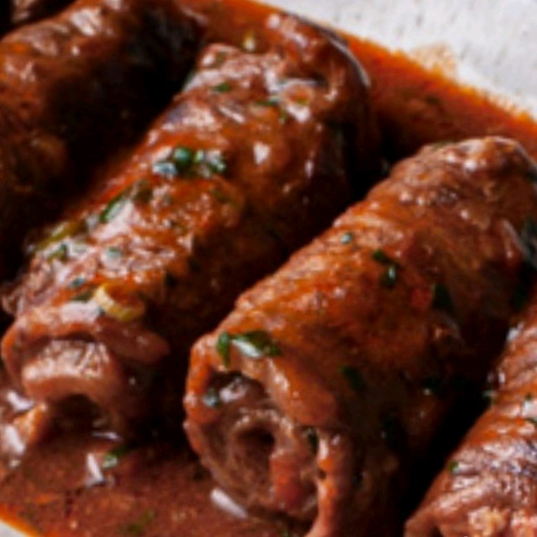 Bife de gado à  rolê